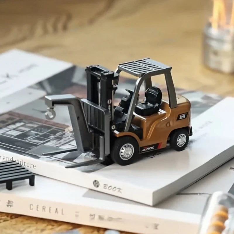 1/64 Remote-controlled alloy forklift Engineering vehicle Tabletop toys