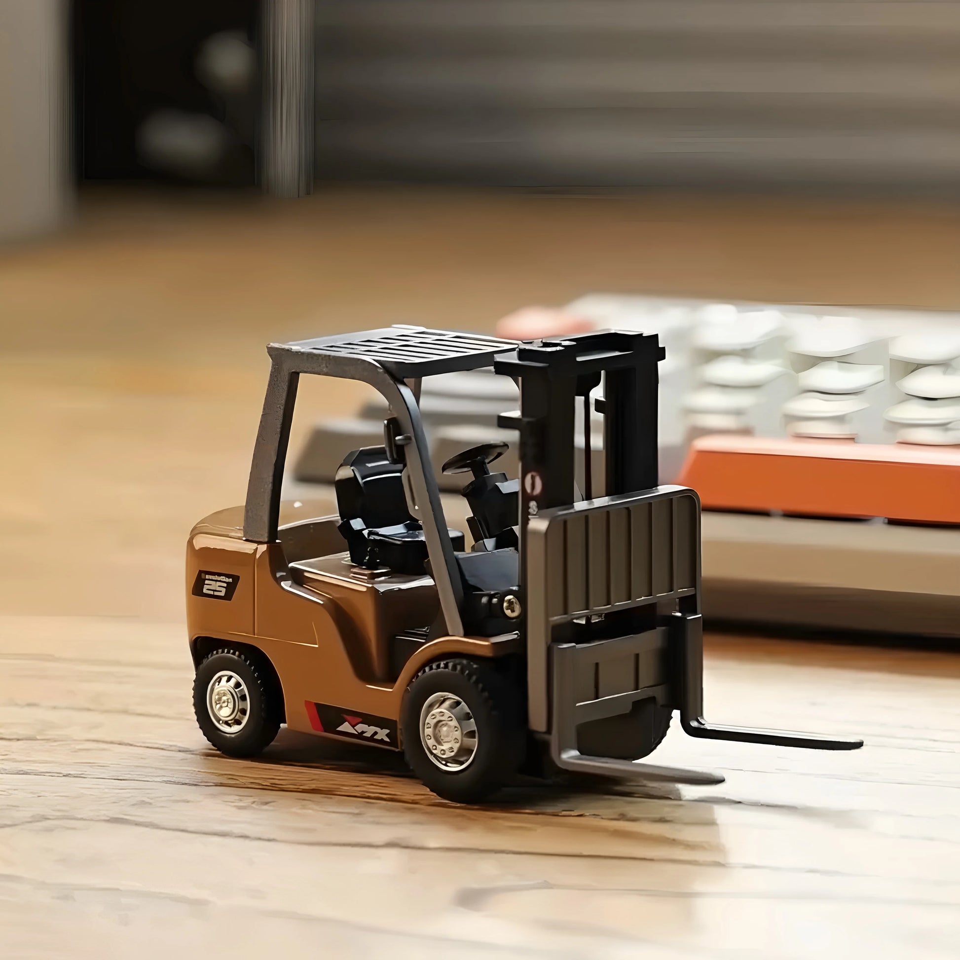 1/64 Remote-controlled alloy forklift Engineering vehicle Tabletop toys